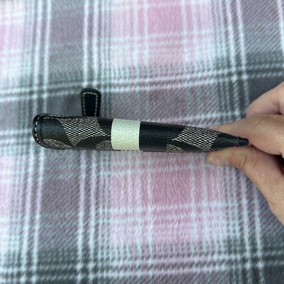 Coach ID card holder change purse 4.25 wide 3 inches high - Picture 5 of 7